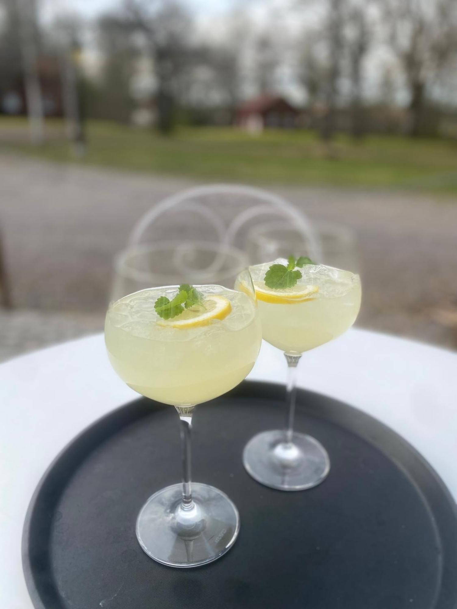 Apertins Hotell Kil Kültér fotó